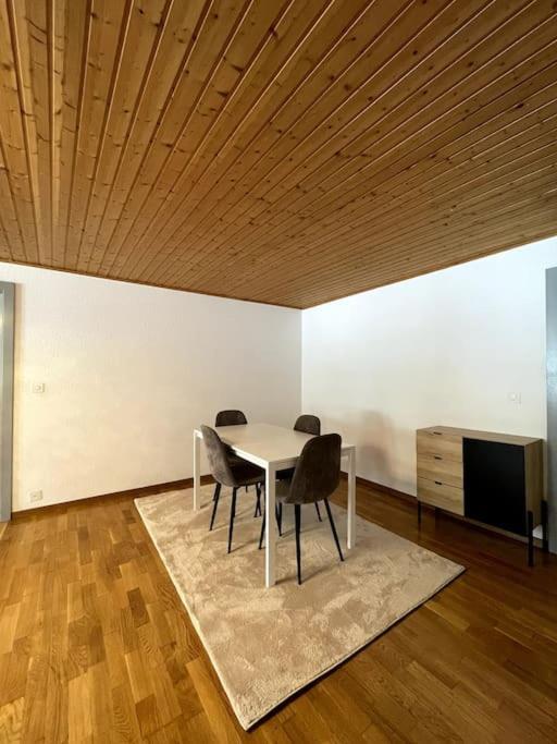 Appartement Avec Love Room Пайерн Екстериор снимка